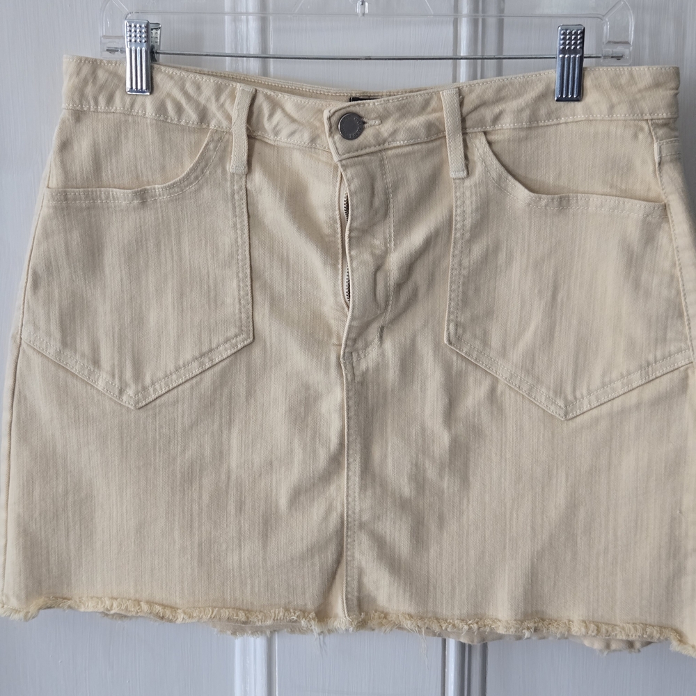 Just Black Cream Denim Skirt